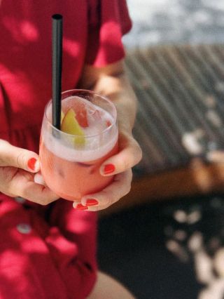 Ve spolupráci s @tomas.taussig z @coffeeculture_cz jsme si pro vás na tento horký den připravili osvěžující drink WHITE...